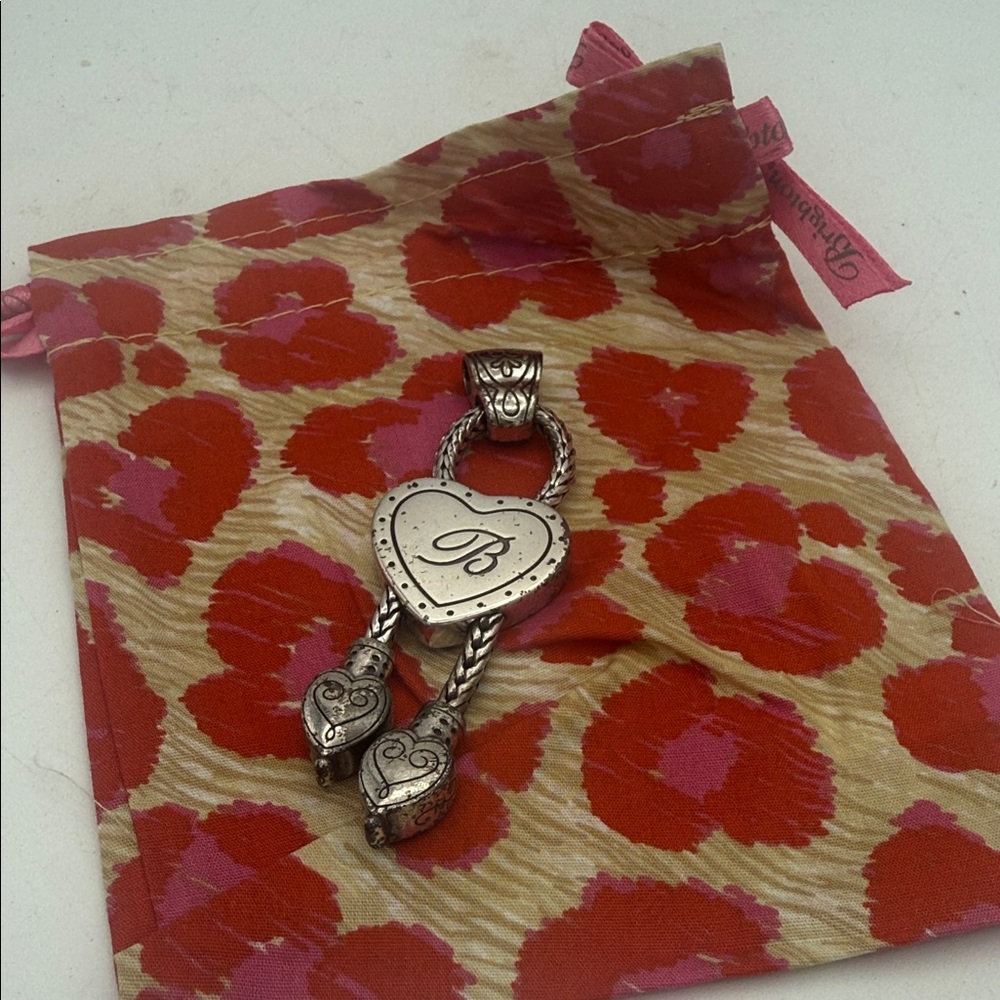 Brighton Eliza key ring fob dangling hearts w/ storage pouch 4.5x1.25”